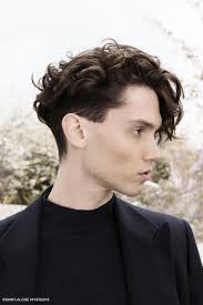 Foto Taglio Capelli Mossi Uomo Inverno 2017 Androgynous In 2019