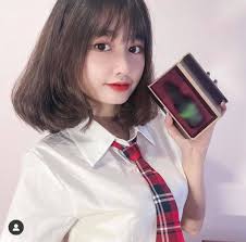 Rất có thể bạn đang nhầm lẫn với một tik toker khác là lê thị khánh huyền. Hotgirl San Bong Cháº³ng Them Äƒn Diá»‡n Há»Ÿ Váº«n Quyáº¿n RÅ© Ä'áº¿n Láº¡ Cang Nhin Cang Nghiá»‡n