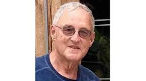 Edwin Simons's Instagram, Twitter & Facebook