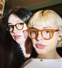 🤎👱🏾‍♀️