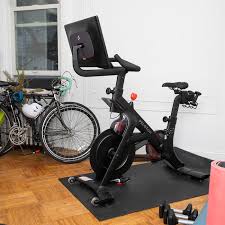 Founded february of 2012 by john foley, former president of. Peloton Clarifies The Apple Watch Gymkit Mess The Verge