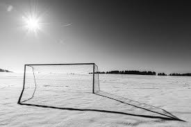 Soccer goals come in a variety of sizes and shapes fit for every athlete. Top 4 Best Soccer Goals For Backyard Reviews 2020 Update