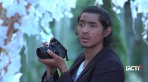 Dari wikipedia bahasa indonesia, ensiklopedia bebas. Terungkap Arya Saloka Juga Jadi Fotografer Kawinan
