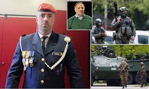 Jurgen conings, 46, was on the run after escaping from his home near. Anti Lockdown Rambo Staked Out My House Says Belgium S Top Covid Expert Daily Mail Online