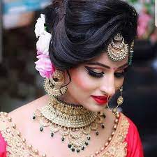 Top 20 Trendy Indian Bridal Makeup Images Makeup Artist In Delhi Indian Bridal Makeup Bridal Makeup Images Bridal Makeup