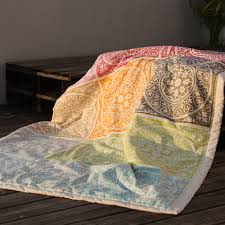 Sparen sie 9% mit rabattgutschein. Kuscheldecke Individuell Quadrat Anna Blume Textilmanufaktur