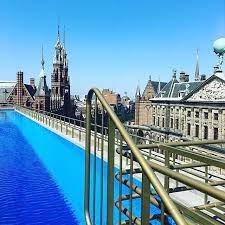 zwembad op het dak van een hotel aqua unique zwembad op het dak hotel zwembad