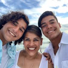 Lularoe Dawn M Crabtree