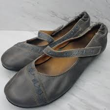Taos Grace Mary Jane Gray Leather Flats Size 38