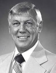 Sandra Kahl's Instagram, Twitter & Facebook