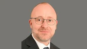 Damien Winston's Instagram, Twitter & Facebook