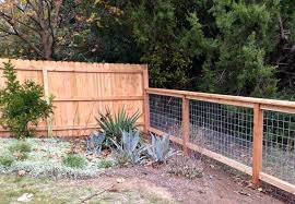 Hog wire and panels were designed for creating pens to contain hogs, but has been gaining in popularity for residences. Pictures Of Cattle Panel Fencing Or Livestock Fencing Austin Tx