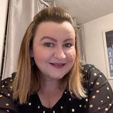 Morgan Lowe's Instagram, Twitter & Facebook