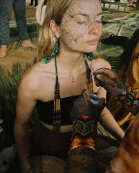 ZOÉ MEEUWENS (@zoe.meeuwens) • Foto e video di Instagram