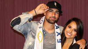 Wags | девушки и жены футболистов. Sebastian Lletget Becky G Host Screening Of Power Rangers For 45 Kids Mlssoccer Com