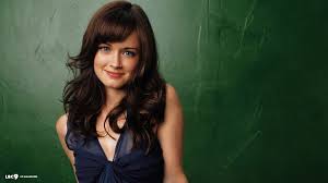 A year in the life hits netflix on related: Alexis Bledel Movies Wallpaper 4 Rory Gilmore Hairstyles Season 7 898730 Hd Wallpaper Backgrounds Download