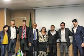 Renan bolsonaro (ao fundo) lançou em outubro a sua empresa, a bolsonaro jr eventos e mídia. Jair Renan Filho 04 De Bolsonaro Atua Como Lobista No Planalto Revista Forum