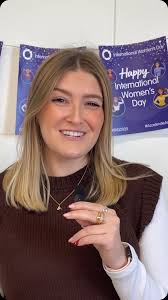 This year's summer celebration brought together team members from London,  Bath, Amsterdam and the UAE! We had a mix of familiar faces and new ones  meeting for the first time. With great