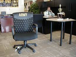 Army Recruitment Office Waveworks Round Tables In Private Office Nationaloffice Furniturewithpersonality Office Interiors Private Office Office Furniture