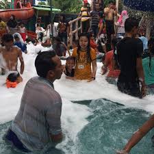 Gak kelar kalau loe jajal kalo jungleland berdiri di kawasan sentul, the jungle waterpark ini bisa loe sambangin di kawasan. Ktg Jungle Waterpark Sidoarjo Jawa Timur