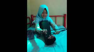 Sebelum itu, kita akan memberi informasi lebih detail mengenai baju mermaid Cara Membuat Kostum Mermaid Cara Golden