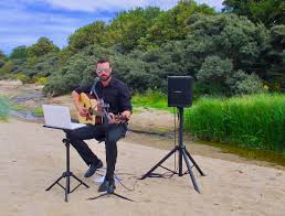 Stevie Scott Acoustic guitarist & singer