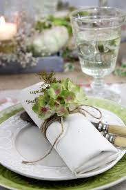 Serviettendeko Herbst Mit Verbluhten Hortensien Und Astilbe Serviette Loft Von Sander Servietten Herbstliche Tischdeko Servietten Hochzeit