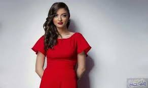صورة لميار الغيطي برفقة المنتج محمد بندق تثير غضب جمهورها Short Sleeve Dresses Fashion Dresses With Sleeves