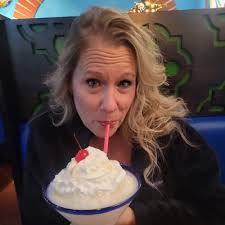 Kari Chamberlain (@kari_lambe)