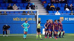 Wild scene by levante's goalkeeper aitor fernández. El Barca Femenino Tambien Vapulea Al 2Âº Clasificado 7 1 Eurosport