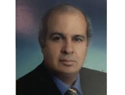 الرئيس الفلسطيني محمود عباس الذي كثيرا ما وُجهت إليه طوال السنوات الماضية، عن حق وعن باطل، سهام نقد قاسية يقف اليوم موقفا قويا صلبا لا بد من دعمه شعبيا ورسميا، فلسطينيا وعربيا ودوليا. ÙƒÙ„Ù†Ø§ Ù…Ø­Ù…ÙˆØ¯ Ø¹Ø¨Ø§Ø³ Ø£Ø¨Ùˆ Ù…Ø§Ø²Ù†