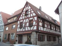 Top gepflegte 3 zimmer wohnung mit sonnenbalkon vor den toren nürnbergs. Datei Kranichseegasse 1 Altdorf Bei Nurnberg 1 Jpg Wikipedia