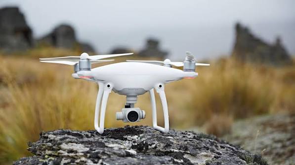 DJI Phantom 4