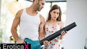 EroticaX -Girl Dares The Gardener To Fuck Her Or Shut Up! Porn Video - Rexxx