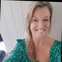 Cheryl Shearer's Instagram, Twitter & Facebook