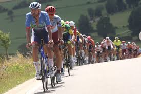 Lancé dans des conditions on ne peut plus strictes en août dernier, son tour de wallonie a évité l'annulation que d'autres ont connue et gagné en crédit tant aux yeux du peloton que des partenaires. Vivez Le Voo Tour De Wallonie 2020 Autrement Ethias Tour De Wallonie