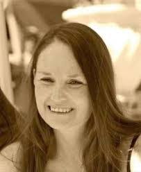 Melissa Tinney's Instagram, Twitter & Facebook