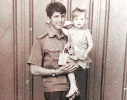 Мама нади мечтала о карьере артистки, но по настоянию родителей стала надя дорофеева в детстве. Nadezhda Dorofeeva I Vladimir Dantes Biografiya Pevicy I Istoriya Lyubvi