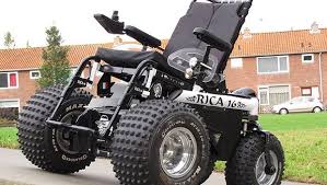 Carrozzina elettrica 4 ruote per anziani o disabili zeus esamed come nuovo usato due volte viene consegnato con batterie nuove. Lo Scooter Elettrico 4 4 Per Gli Escursionisti Ausili Anziani Disabili