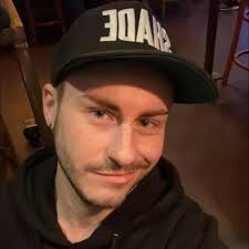 Bella Ramsey can confirm Pedro Pascal is just as nice irl 🥹