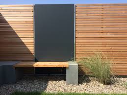 Sichtschutz Fur Den Garten Aus Larche Trespa Hpl Auf Mass Sichtschutzzaun Garten Sichtschutzwand Garten Sichtschutz Garten