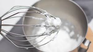 150g de sucre roux 120g de farine 200g de fromage blanc 0%. Comment Monter Les Blancs D Åuf En Neige Duracuire