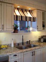 Old Kitchen Valance Bistro Style Kitchen Cozy Kitchen With Kitchen Valances Kitchen Installation Kitchen Window Treatments Kitchen Valances Kitchen Decor