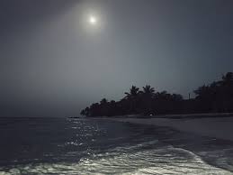 Lover of period dramas, books. Romantic Full Moon Evening At Mary S Sea Side Grill North Shore Of Big Corn Island Picture Of Sea Side Grill Big Corn Island Tripadvisor