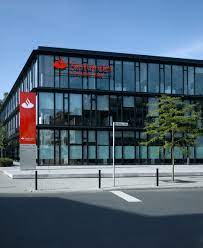 Aloitimme toiminnan suomessa 2007 ja olemme palvelleet täällä jo satojatuhansia asiakkaita. Axa Verliert Vertrag Mit Santander Herbert Frommes Versicherungsmonitor