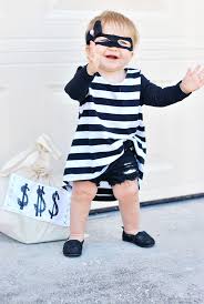 Costume hat orders for my shop have kept me super busy so there hasn't been a lot of time to my 7yr old's was the most elaborate one and still super easy to do: Lauren Paints A Beautiful Life Diy Baby Bank Robber Bandit Halloween Costume Inspiration