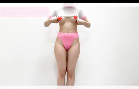 日本妹Yui拍大尺度Lookbook 換上超短運動衫咩都露晒出嚟| Jdailyhk