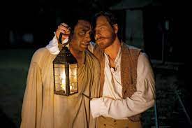 Chiwetel ejiofor portrays solomon northup and brad pitt is a canadian carpenter who befriends northup. 12 Years A Slave Plot Cast Awards Facts Britannica