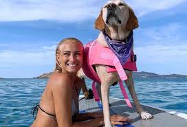 Αυτή η ιωάννα τούνη ποια είναι; for women only Polloi Zhlepsan Ton Skylo Ths Toynh Meta Apo Aytes Tis Pozes Eikones Sigmalive Magazine