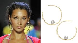2019 Spring Jewelry 3 Trends Every Fashon Minded Gal Needs Obj Jewelry Trends Celebrity Jewelry Runway Jewelry